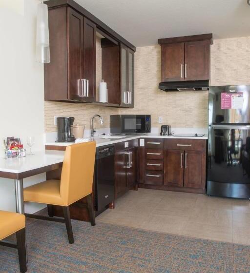 Студия Стандарт Вид на Город, Residence Inn By Marriott Rapid City