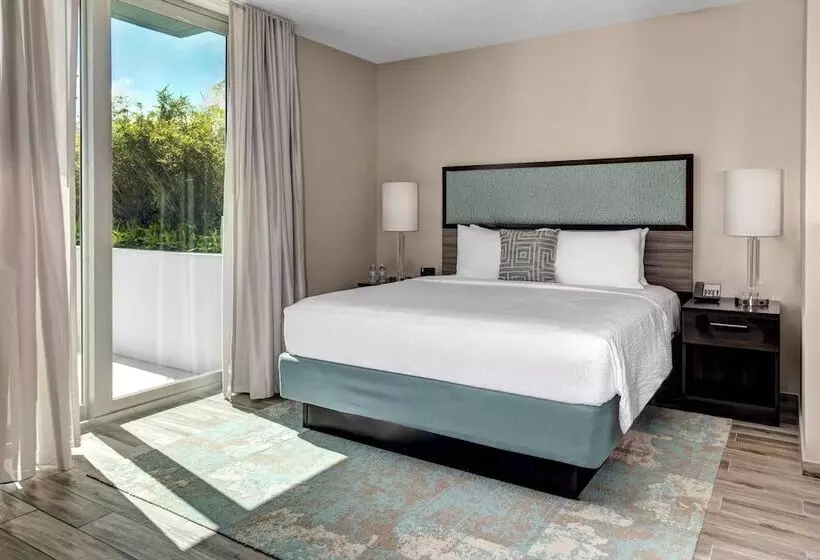سوییت, Residence Inn By Marriott Miami Beach Surfside