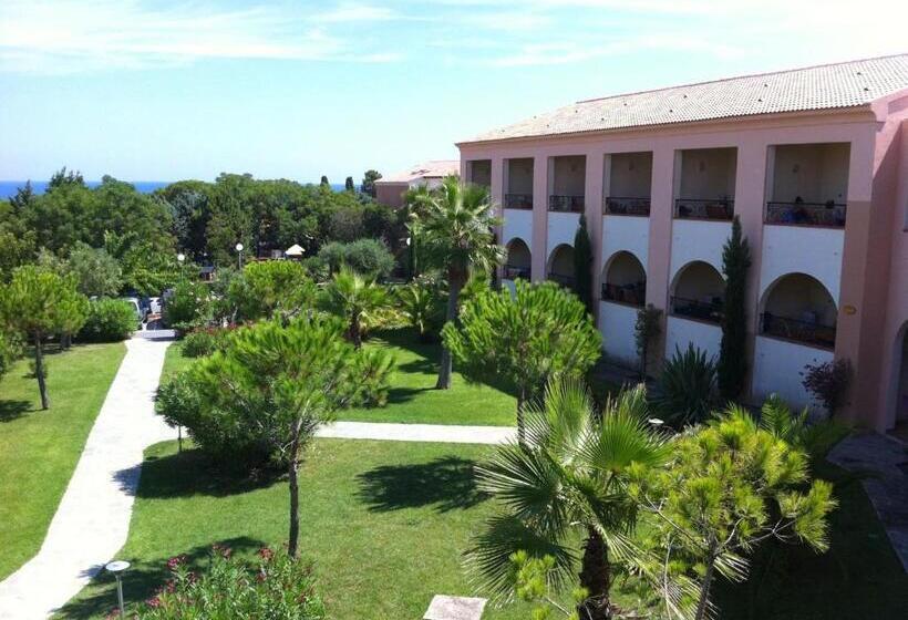 Апартаменты 3 Спальни, Résidence Odalys Sognu Di Mare