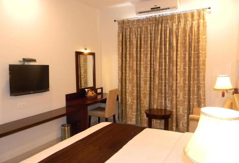 חדר סופריור, Sai Jashan