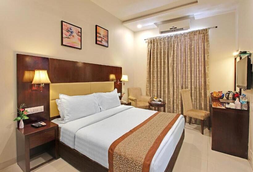 חדר דלוקס, Sai Jashan