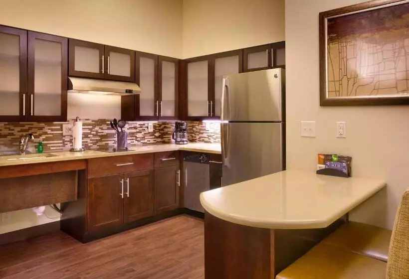 ハイドロマッサージバス付きスイート, Staybridge Suites Cheyenne, An Ihg