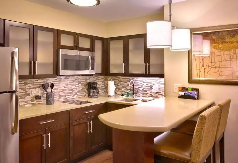 身障者適用スタンダードルーム, Staybridge Suites Cheyenne, An Ihg