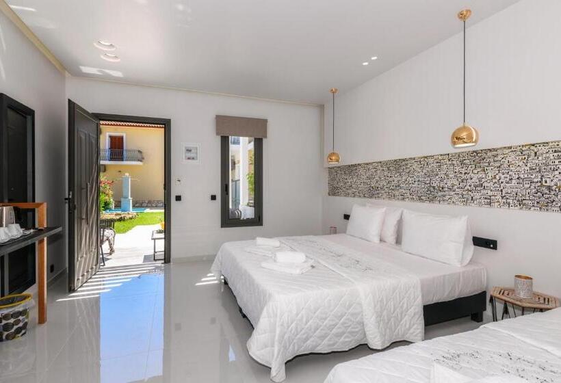 اتاق لوکس سه تخته, Sunny Garden