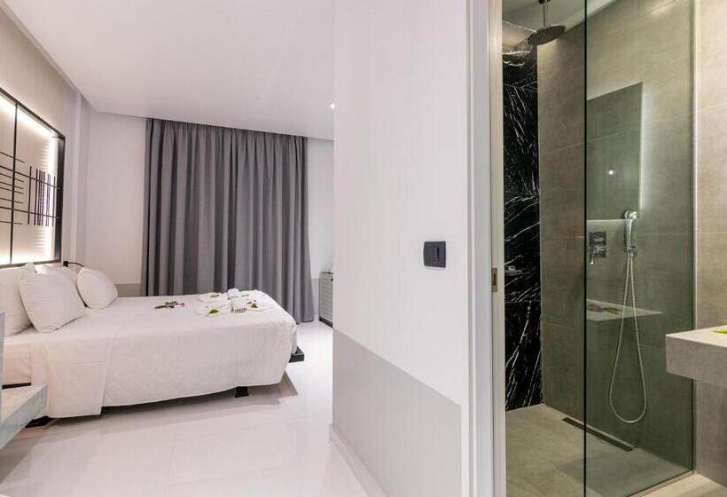 اتاق لوکس, Sunny Garden