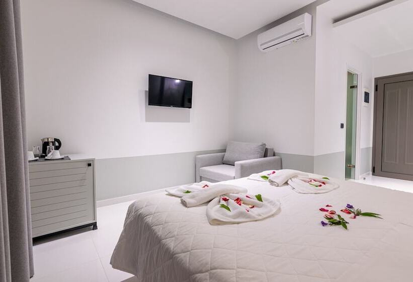 اتاق لوکس, Sunny Garden