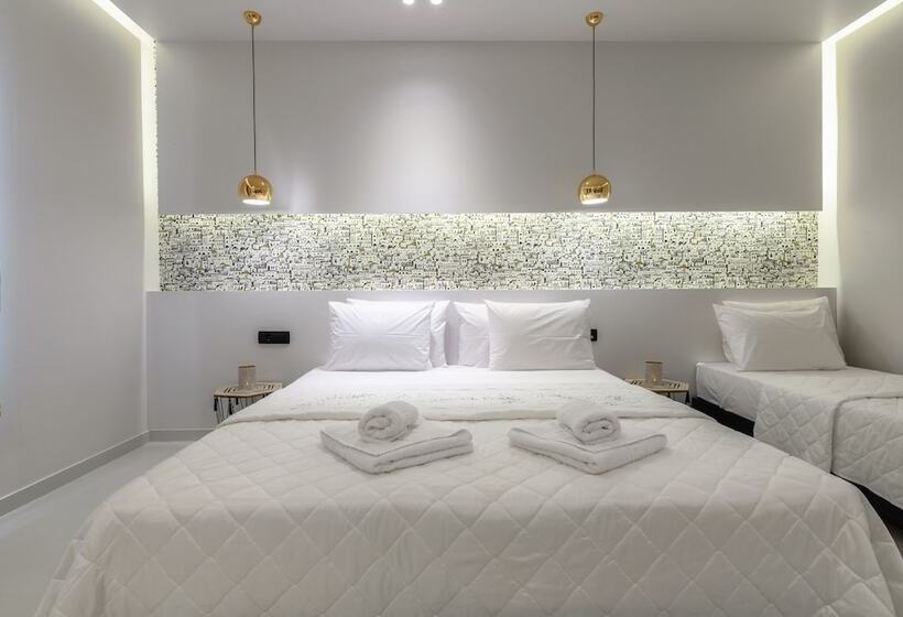 اتاق لوکس سه تخته, Sunny Garden