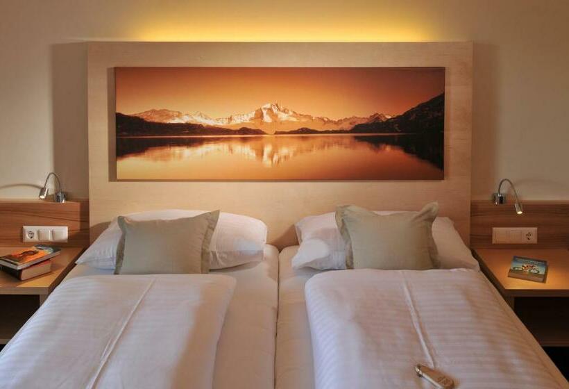 标准间, Tauernstern