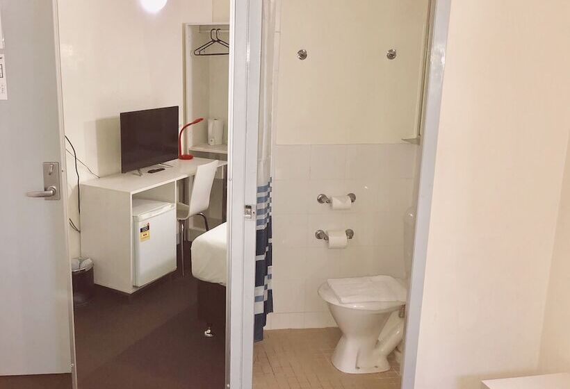 חדר אקונומי, Turbot House