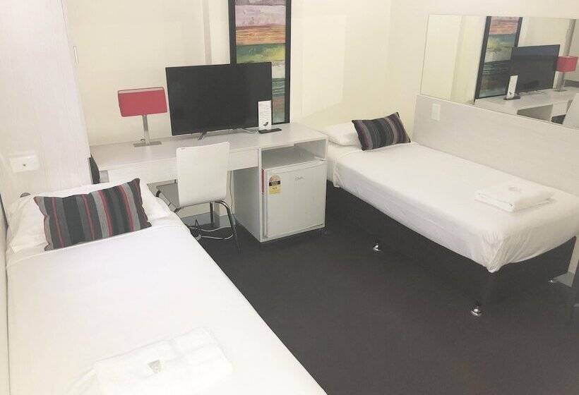 חדר אקונומי, Turbot House