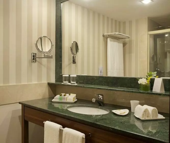 Superior-huone, Windsor Oceanico
