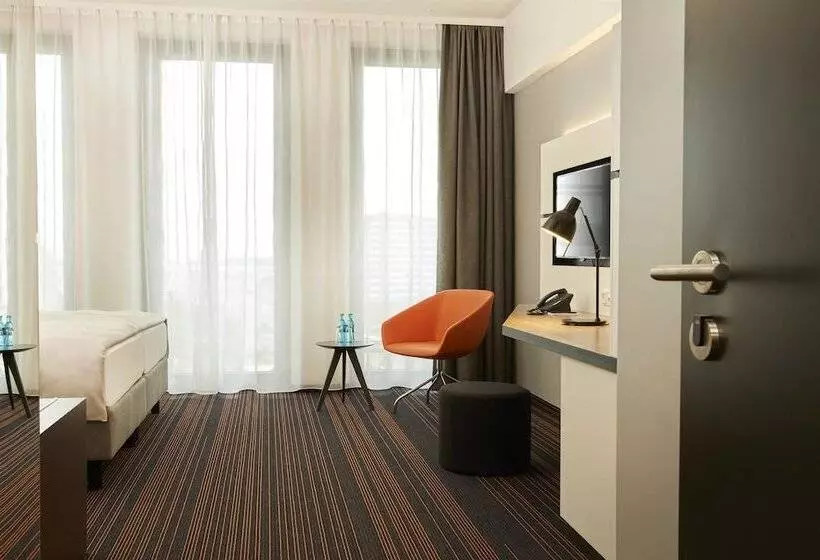 Bisneshuone, Hyperion Hotel Hamburg