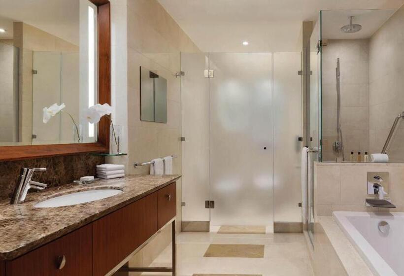 اتاق اجرایی با تخت بزرگ, Jw Marriott Marquis City Center Doha