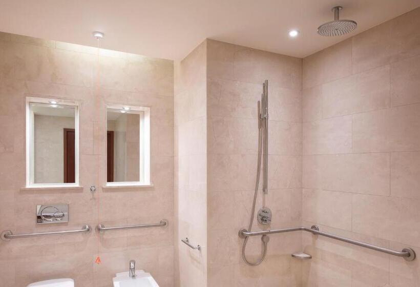 اتاق لوکس با تخت بزرگ, Jw Marriott Marquis City Center Doha