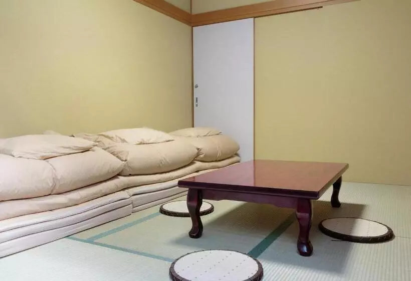 バス共有のスタンダードルーム, Kyoto Hana Hostel