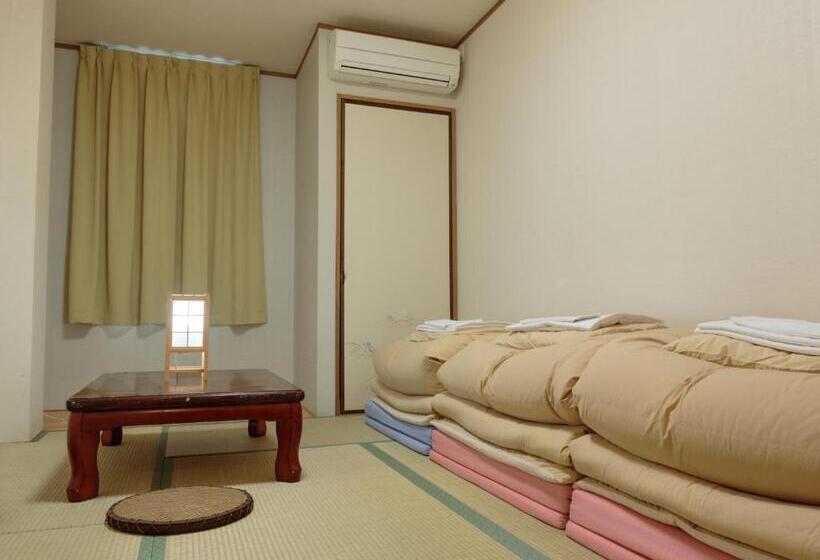 Номер Стандарт, Kyoto Hana Hostel