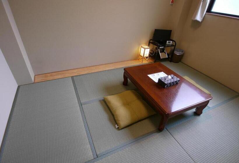 Номер Стандарт Индивидуальный, Kyoto Hana Hostel