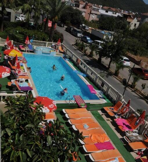 شقة غرفة واحدة, Ozturk Apart