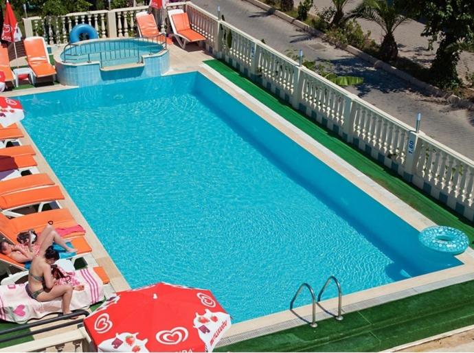 شقة غرفة واحدة, Ozturk Apart