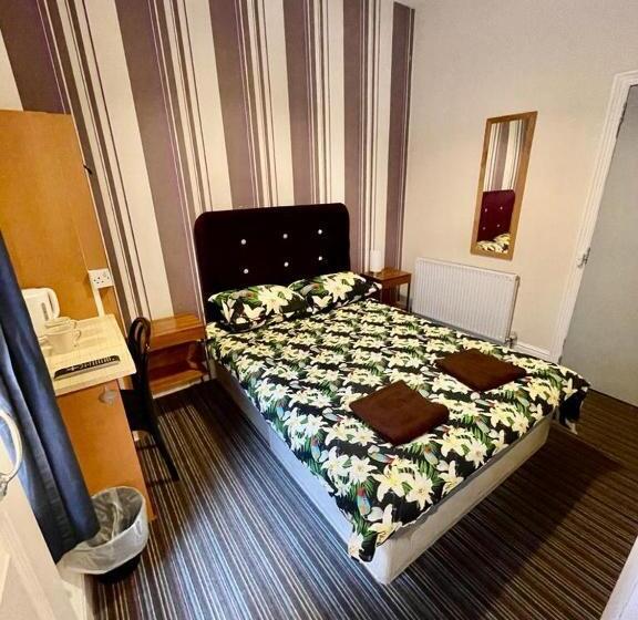 스탠다드 룸, Hayward