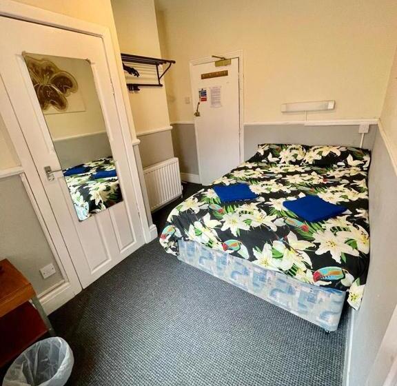 침실 2개 스위트, Hayward