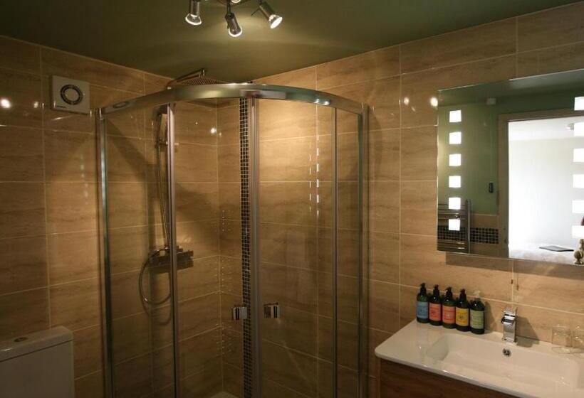 キングサイズベッドのスタンダードルーム, The Belfry At Yarcombe