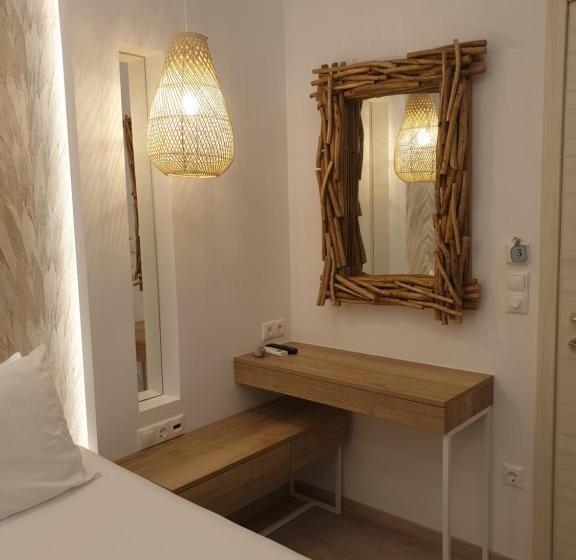 اتاق استاندارد با چشمانداز دریا, Alexandra