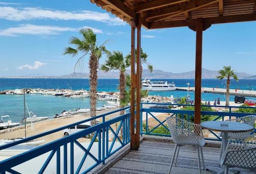 اتاق استاندارد سه نفره, Alexandra