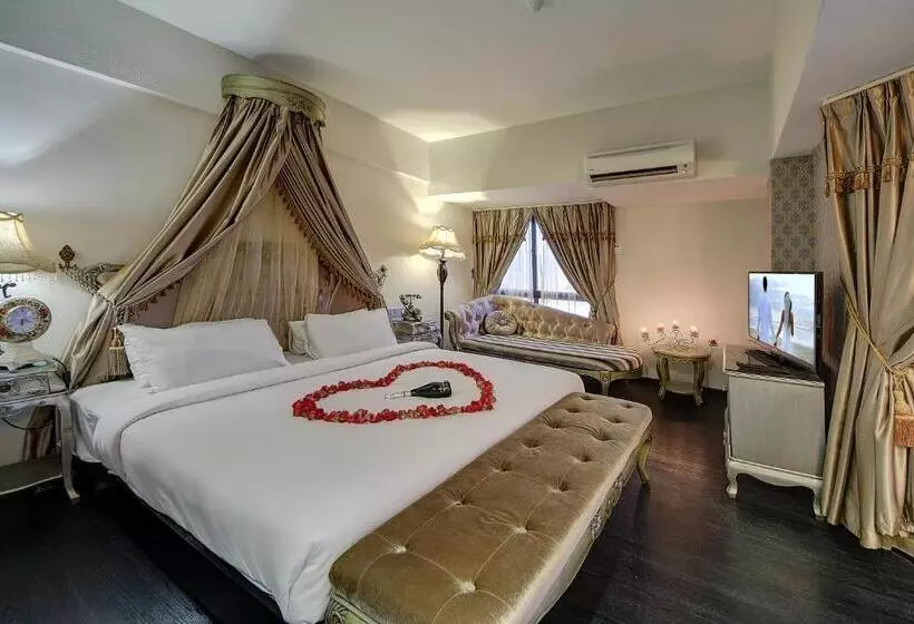 سوییت, Arenaa Batik Boutique