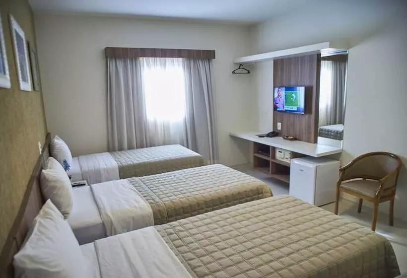 Deluxe Neljän Hengen Huone, Business Park