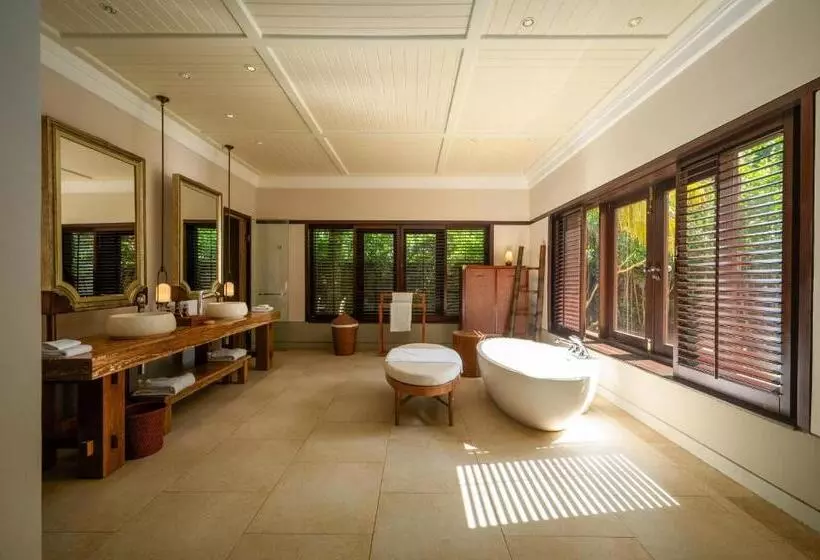 2 Bedroom Family Suite
