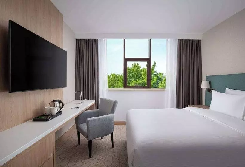 اتاق لوکس, Doubletree By Hilton Shymkent