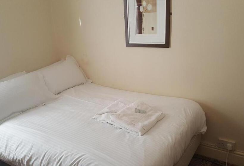 חדר בסיסי, Fairhaven