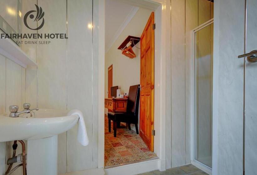 חדר אקונומי לארבעה, Fairhaven
