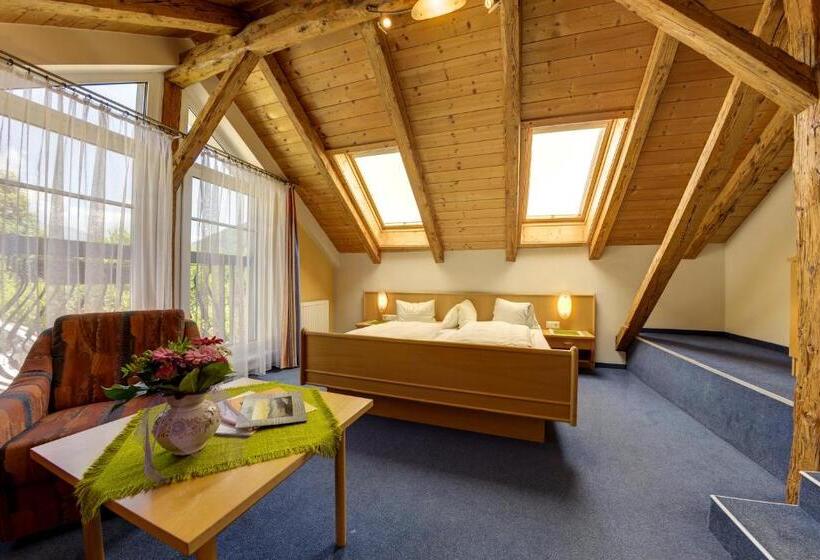 סוויטה משפחתית, Flattacher Hof