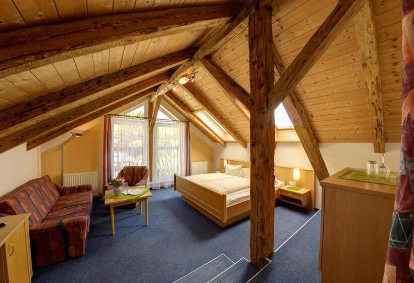 סוויטה משפחתית, Flattacher Hof