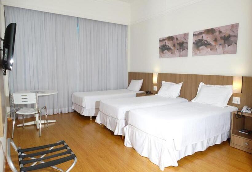 Номер Стандарт Трехместный, Premier Parc