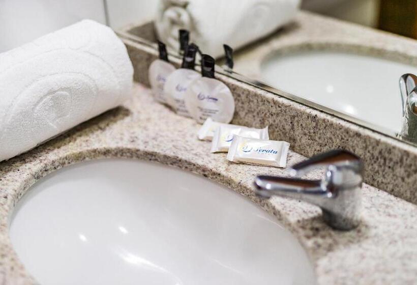 חדר סטנדרט, Serata