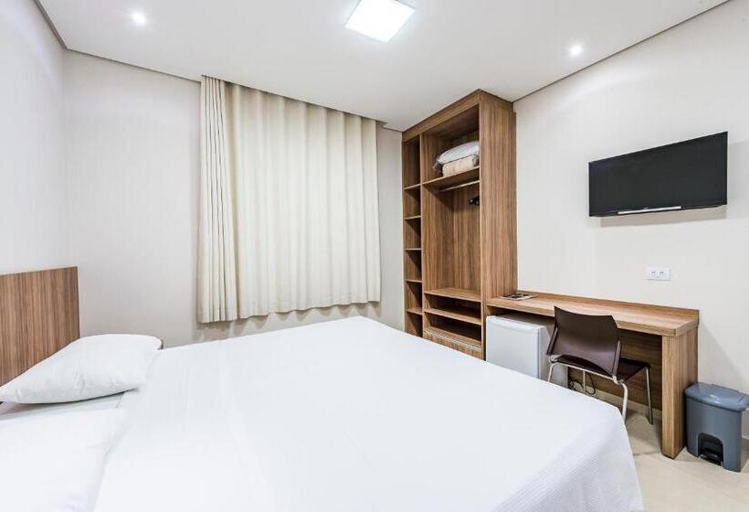 חדר סטנדרט, Serata