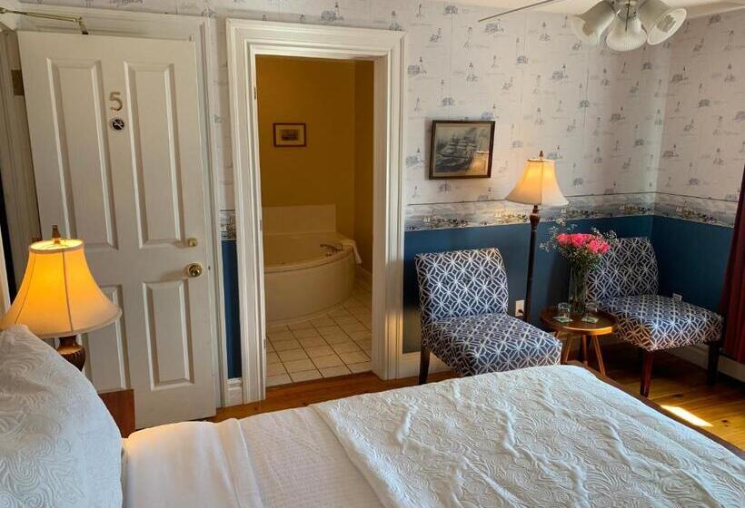 جناح سوبيريور, Surfside Inn