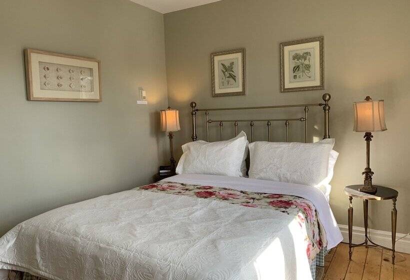 جناح سوبيريور, Surfside Inn