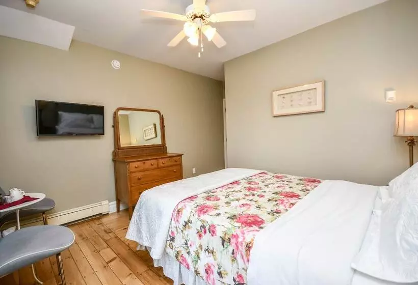 Superior-sviitti, Surfside Inn