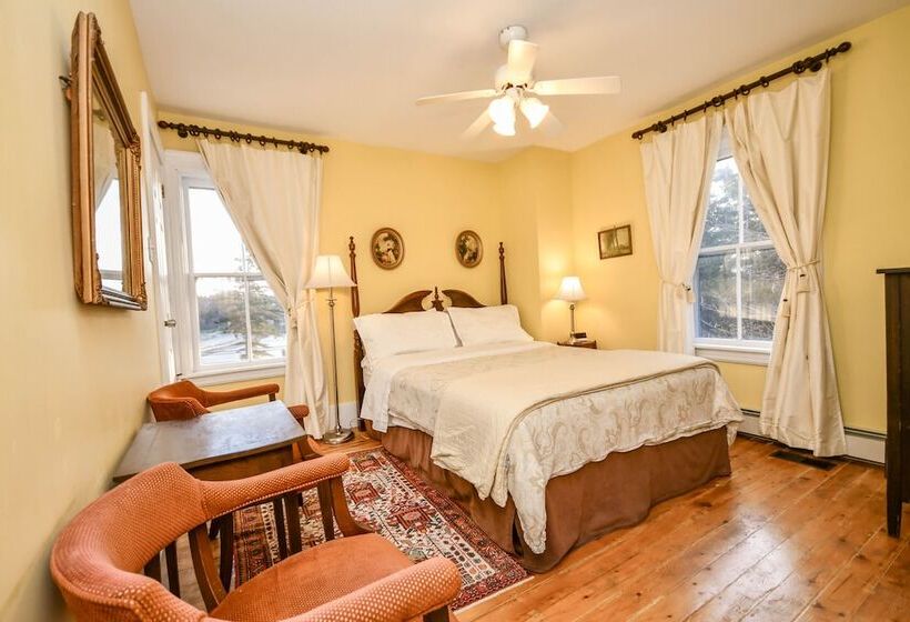 Номер Стандарт, Surfside Inn