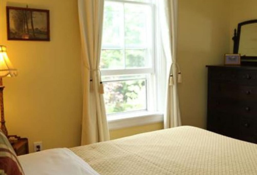 Номер Стандарт, Surfside Inn