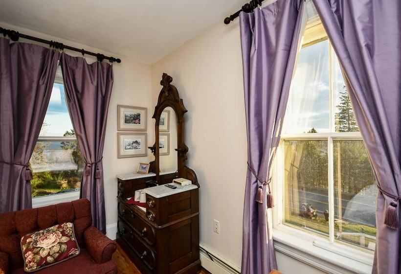 Номер Стандарт, Surfside Inn