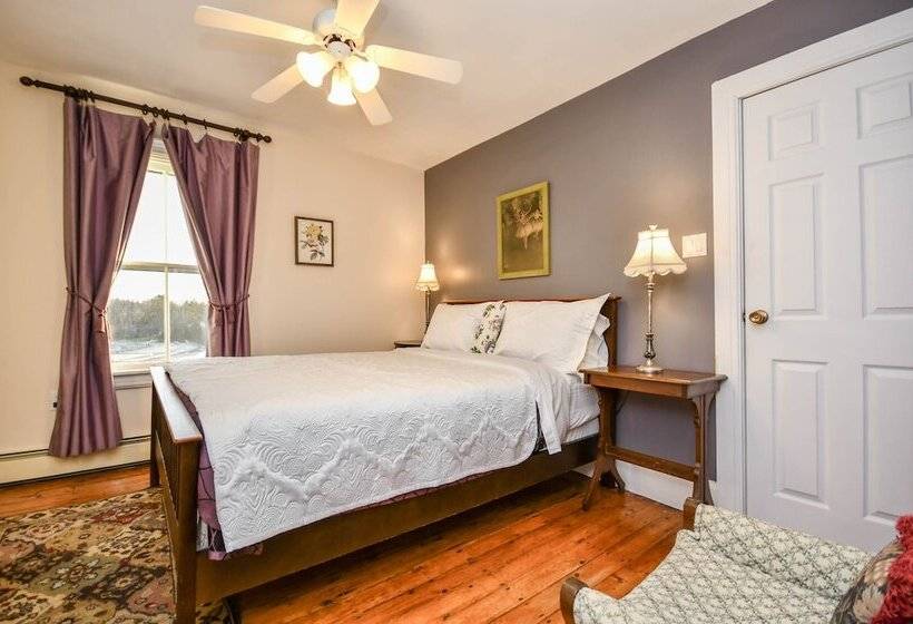 غرفة قياسية, Surfside Inn