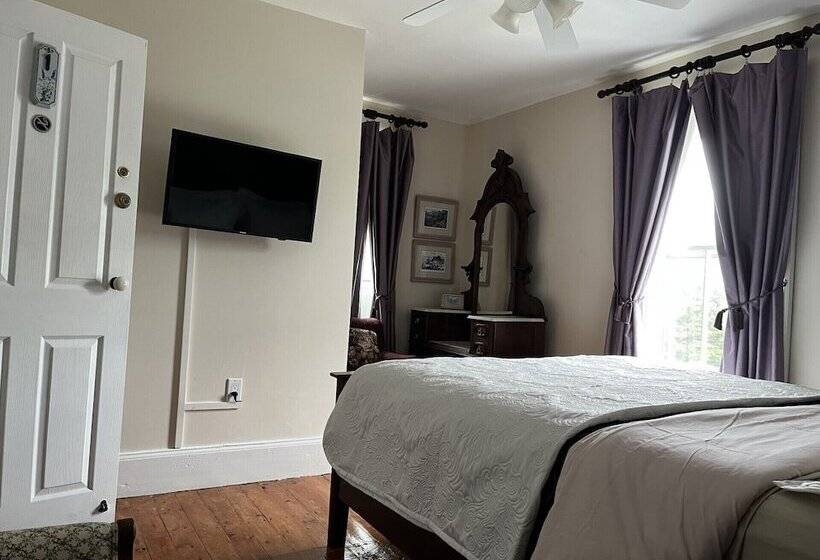 غرفة قياسية, Surfside Inn