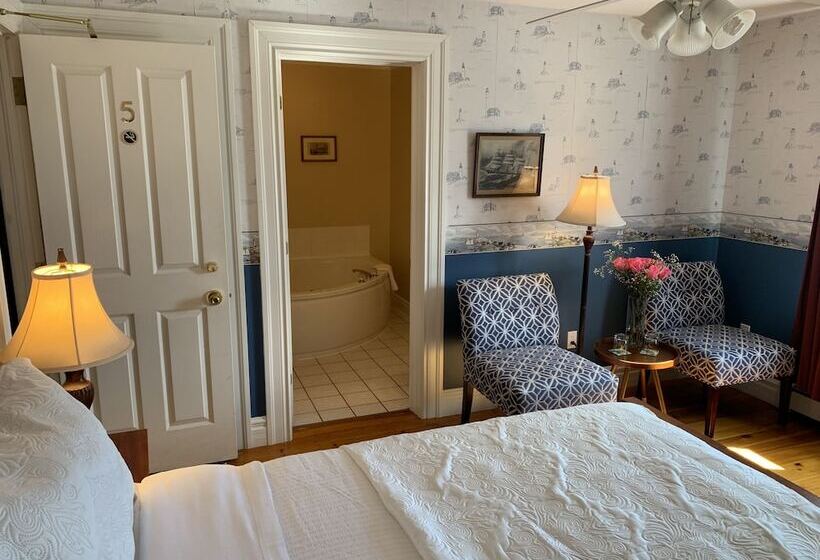 جناح سوبيريور, Surfside Inn