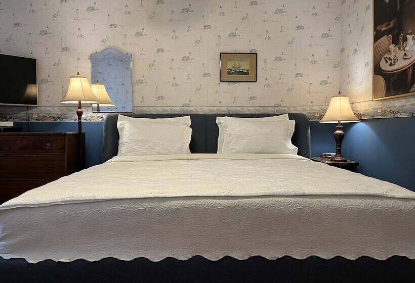 جناح سوبيريور, Surfside Inn