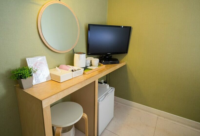 Standard Egyágyas Szoba, Travel Monster